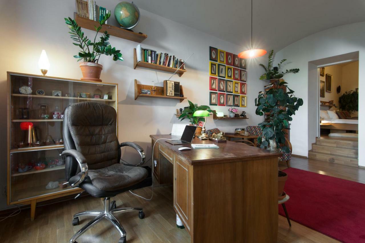 Victoria Design - Rehorova Praag